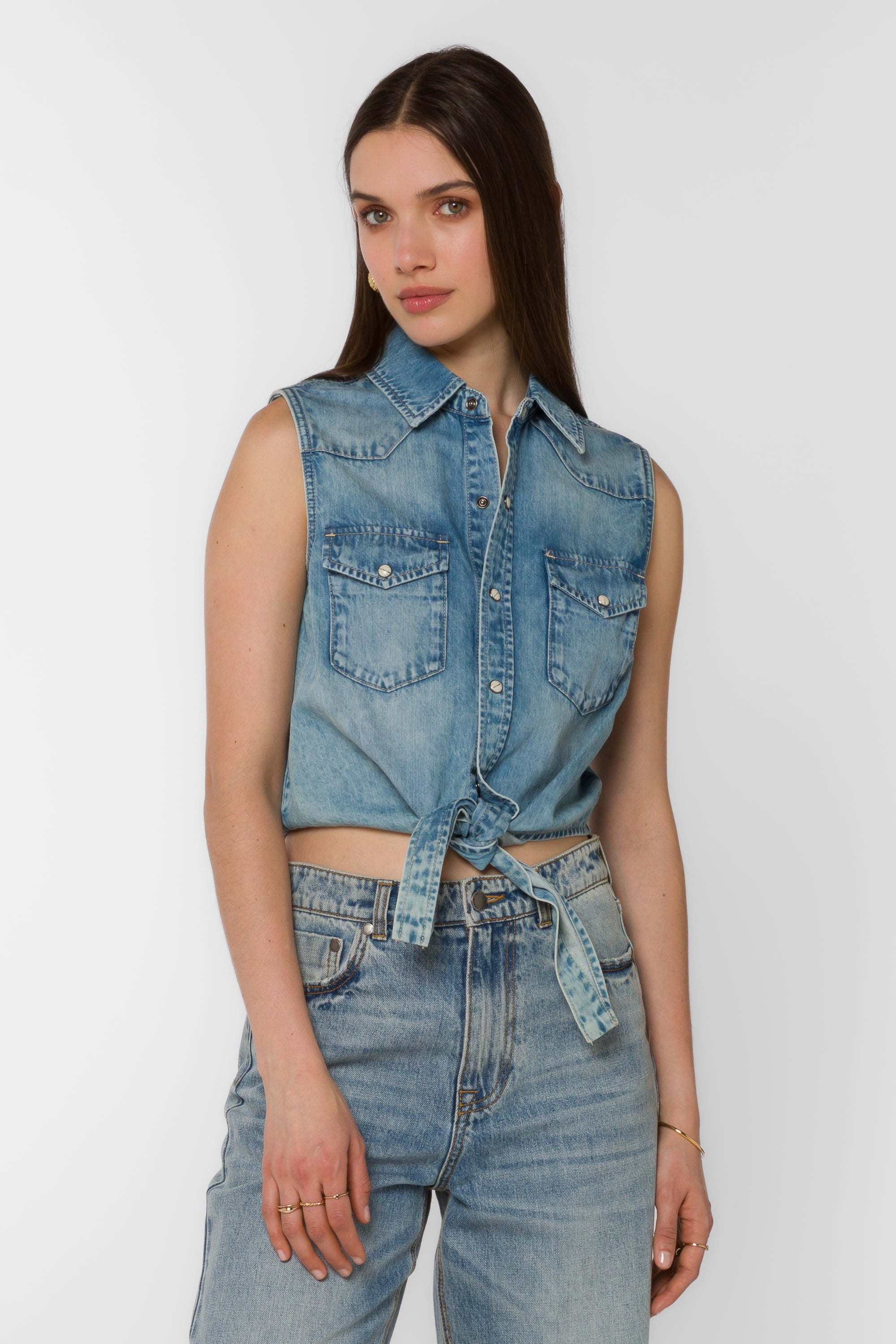 Susan Sleeveless Button Down