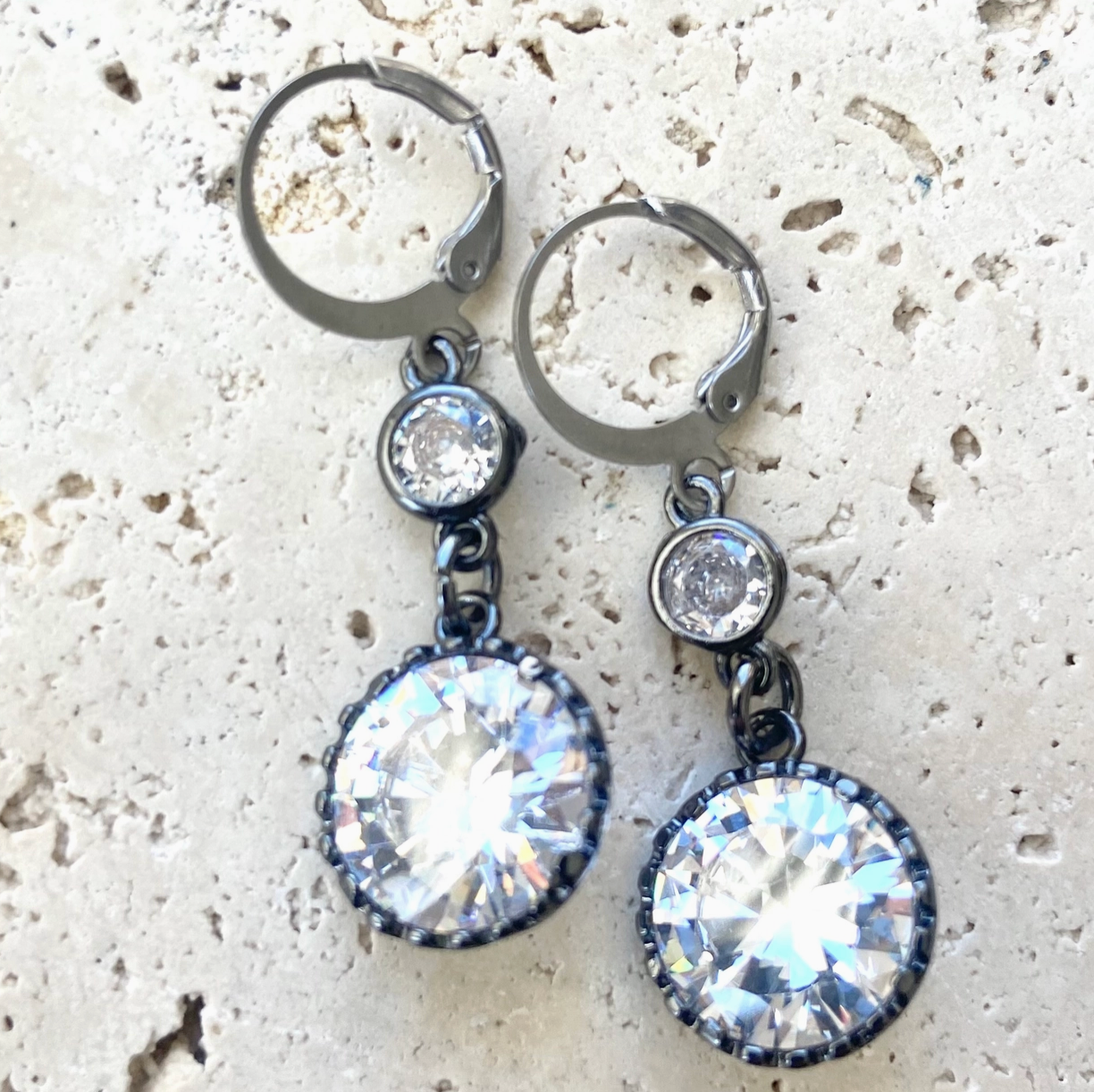 Earring Round Crystal Drops Black