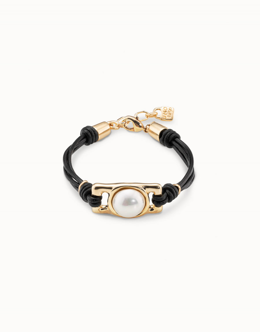 UNOde50 Black Leather Bracelet With Rectangular Gold Bead And Pearl Size Medium
